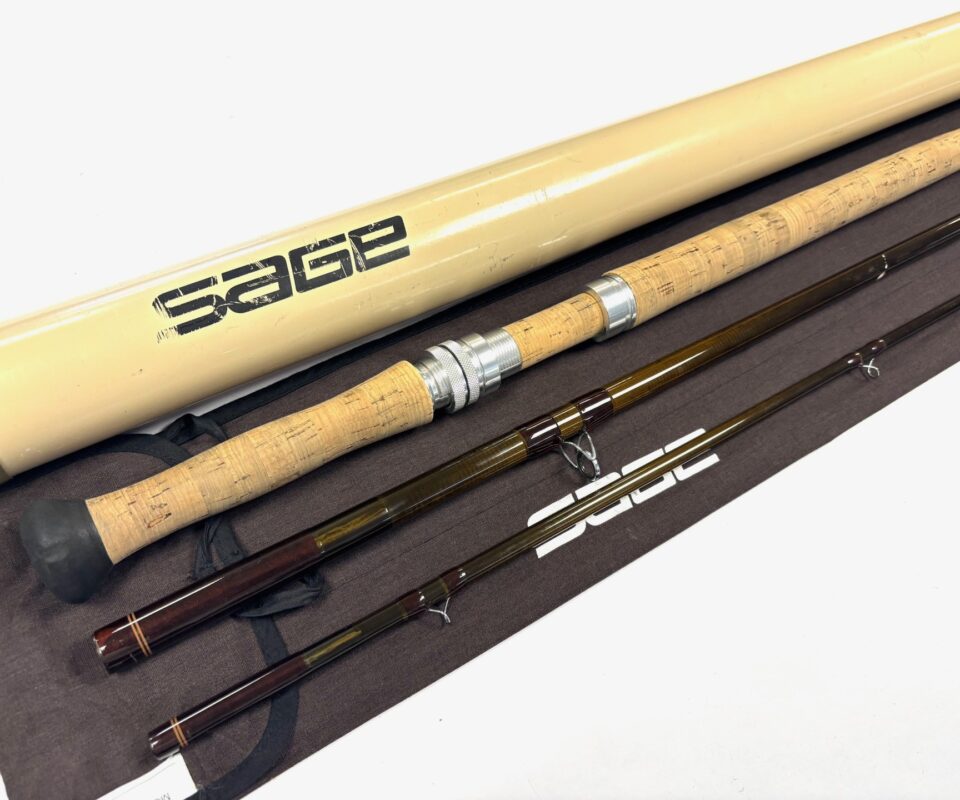   Sage Graphite 3 GFL 10160-3 16′ 3 Piece Salmon Fly Rod #10 With Bag Tube Excellent