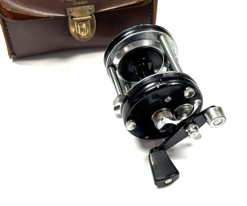   Abu Ambassadeur 6000 C reel, spares, oil & leather case