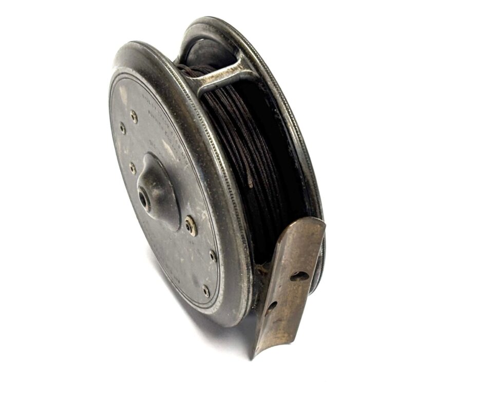   Hardy Uniqua 3 1/8″ vintage alloy trout fly fishing reel