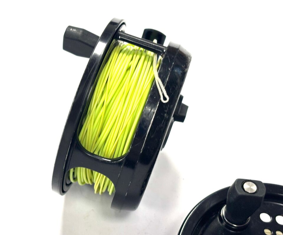   Scientific Angler System 2 8/9 Fly Reel & Spare Spool