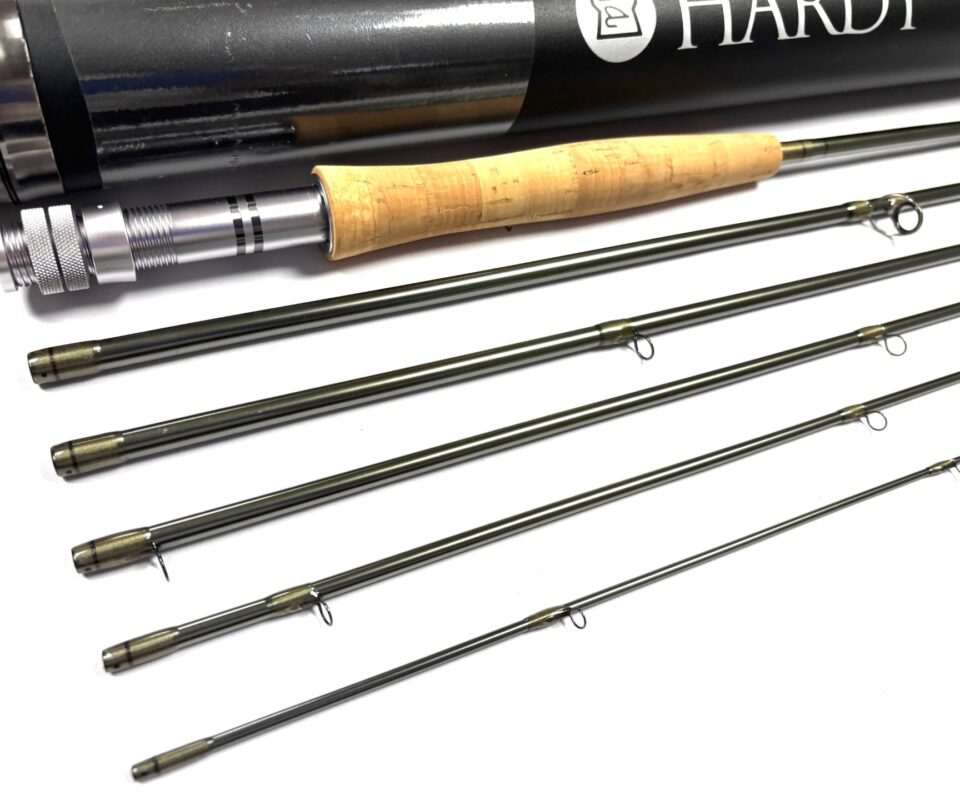   Hardy Demon Smuggler AWS Sintrix 330 9’ 6″ 6 piece travel carbon fly rod #6 with bag & Hardy tube