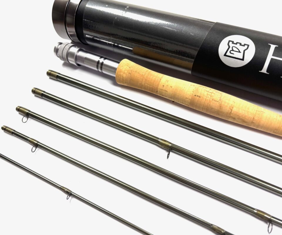   Hardy Demon Smuggler AWS Sintrix 330 9’ 6″ 6 piece travel carbon fly rod #6 with bag & Hardy tube