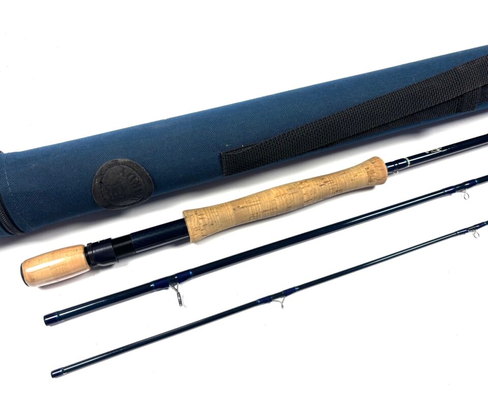   Hardy Elite 10′ 3 piece carbon fly rod #6 with bag & tube