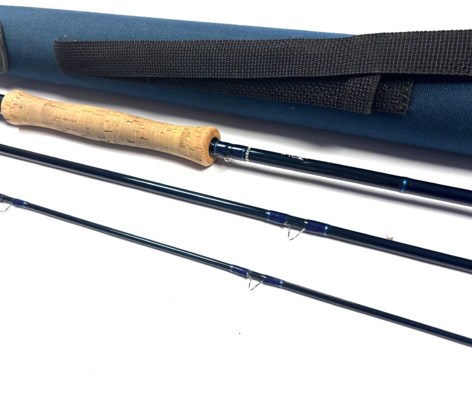   Hardy Elite 10′ 3 piece carbon fly rod #6 with bag & tube