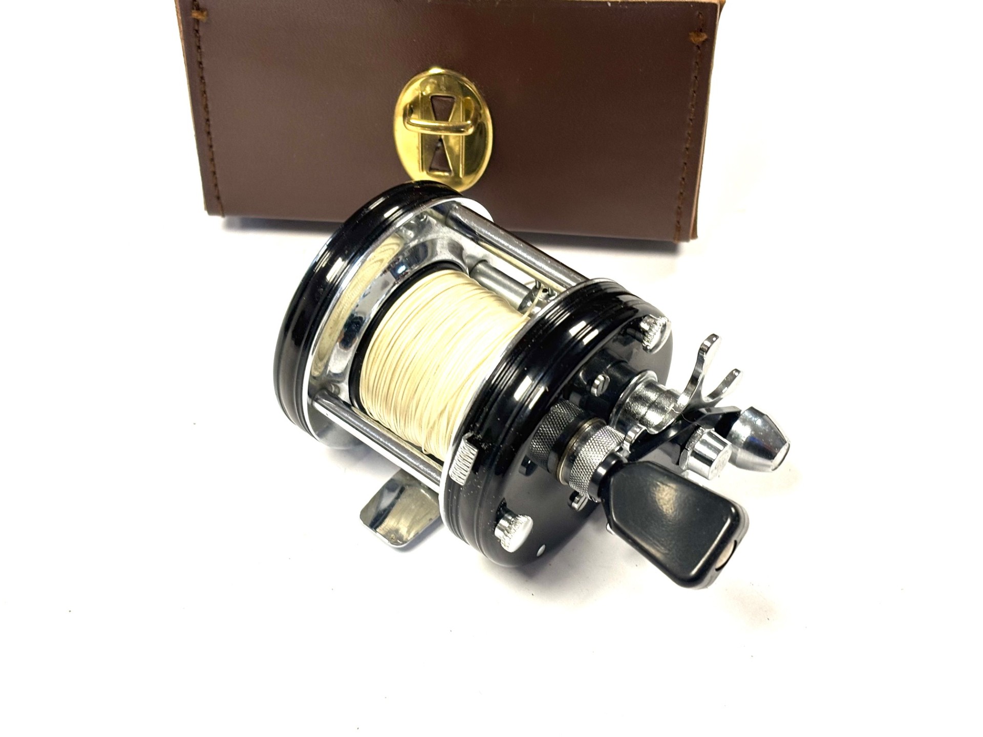 Abu Sweden Ambassadeur 5000C multiplier reel & black leather case