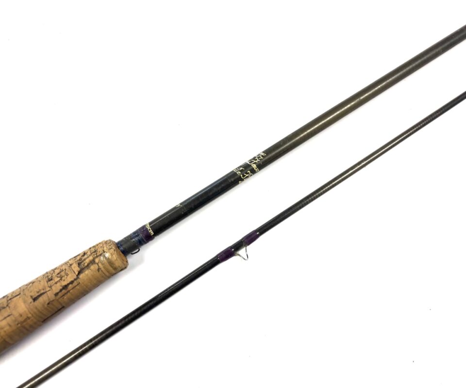   Hardy Graphite DeLuxe 9′ 2 Piece Carbon Trout Fly Rod #6/7 With Bag