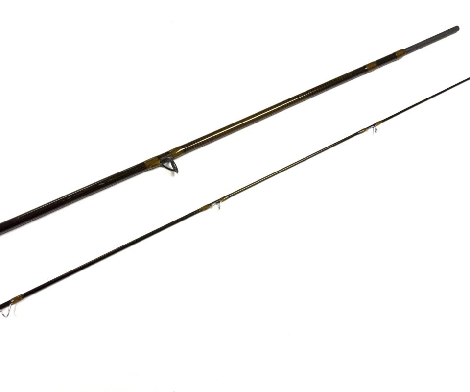   Daiwa Whisker Fly Rod 10′ 3″ Two Piece Tournament Osprey Long Distance Special #7-9 With Bag