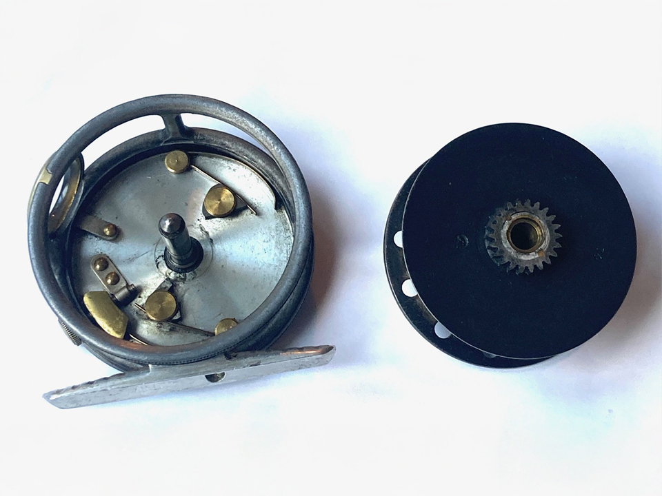 Hardy St George Junior 2 9/16th Vintage Trout Fly Reel With Line Guard & Box RARE