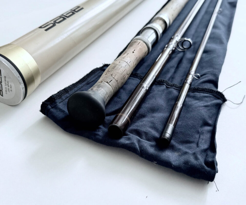   Sage Graphite III GFL 10160-3 16′ 3 Piece Salmon Fly Rod #10 With Bag and Alloy Tube
