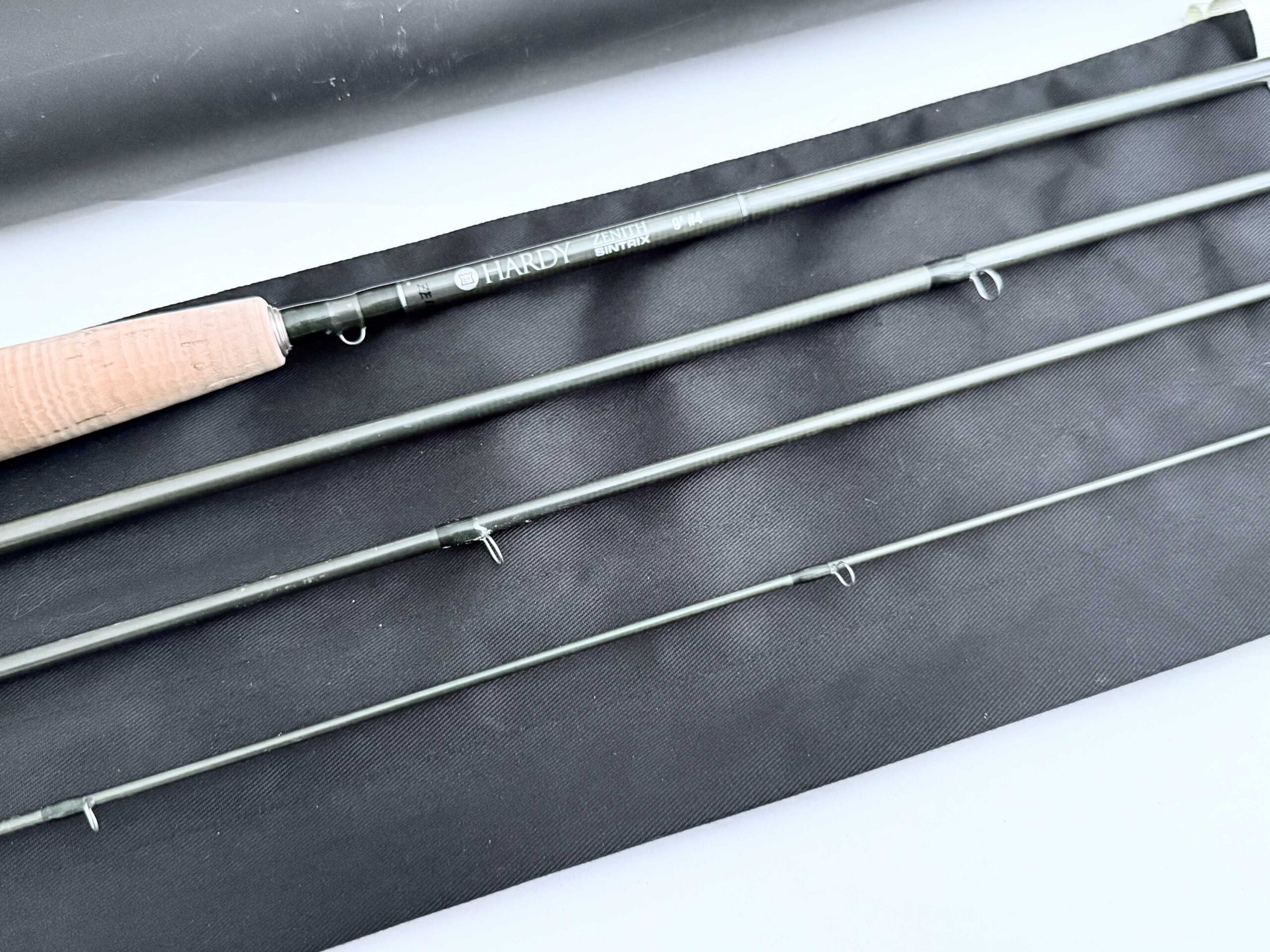 Hardy Zenith Sintrix 9′ Four Piece Graphite Fly Rod #4 with Bag & Tube