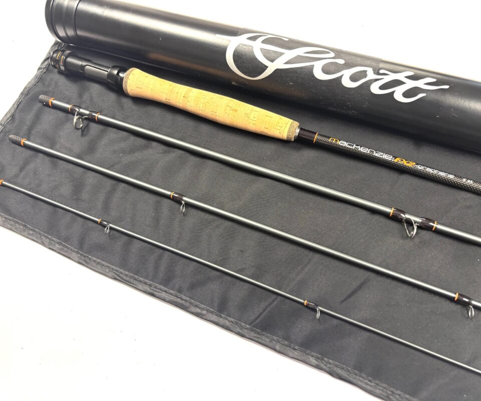   Scott Mackenzie FX2 Graphene 9′ Line #5 Trout Fly Rod with Bag & Case Fine Condition