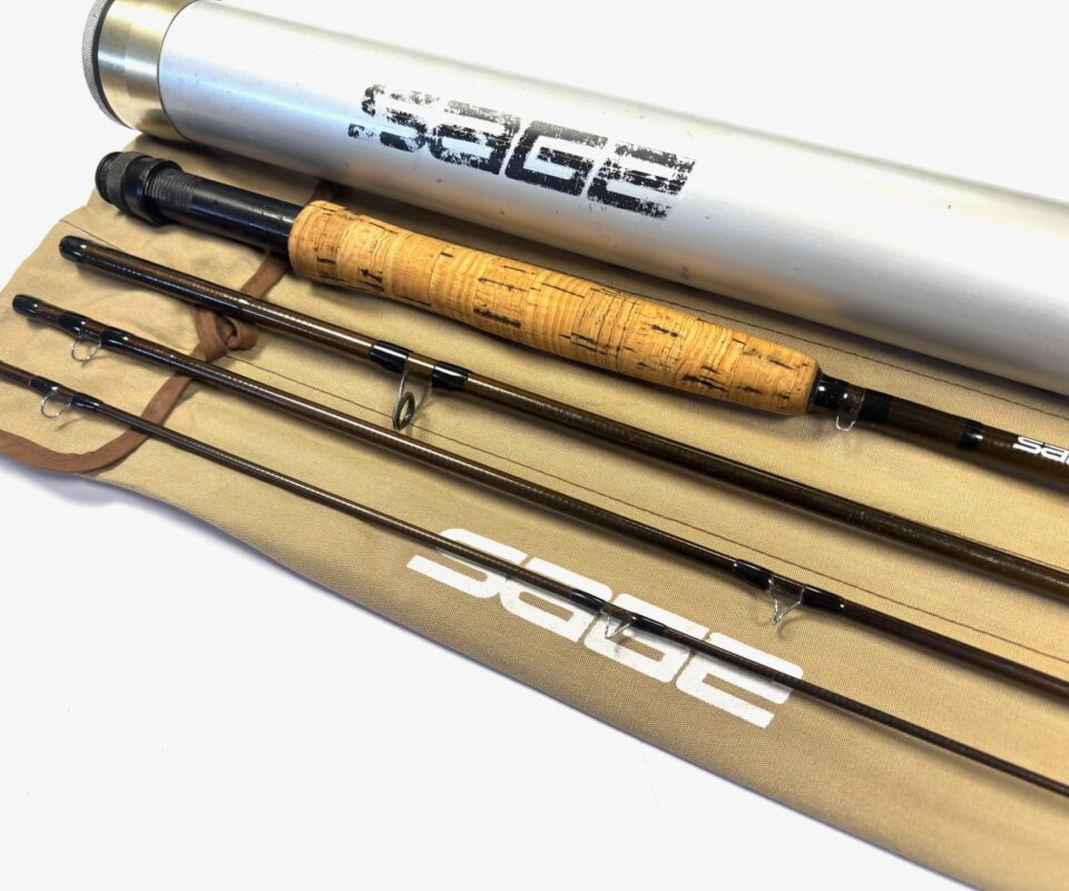   Sage Graphite 2 690-4DS fly rod 9' 4 piece #6, rare rod with Sage tube