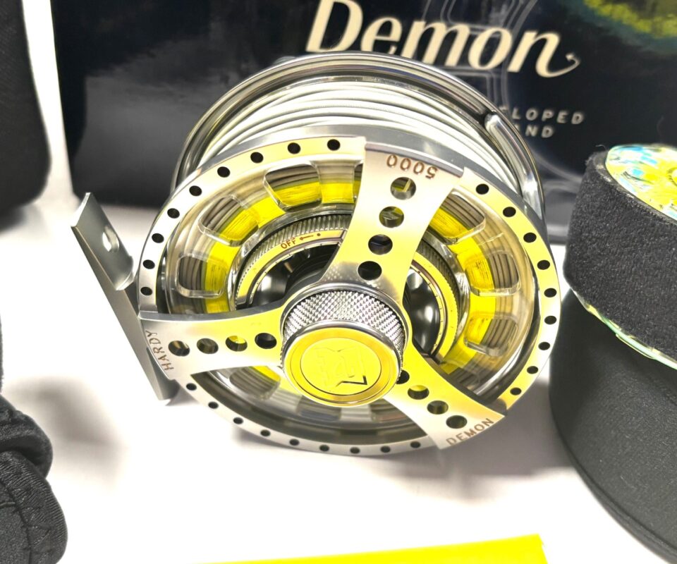 Hardy Demon 5000 large arbor fly reel, 2 spare spools, padded case & Box