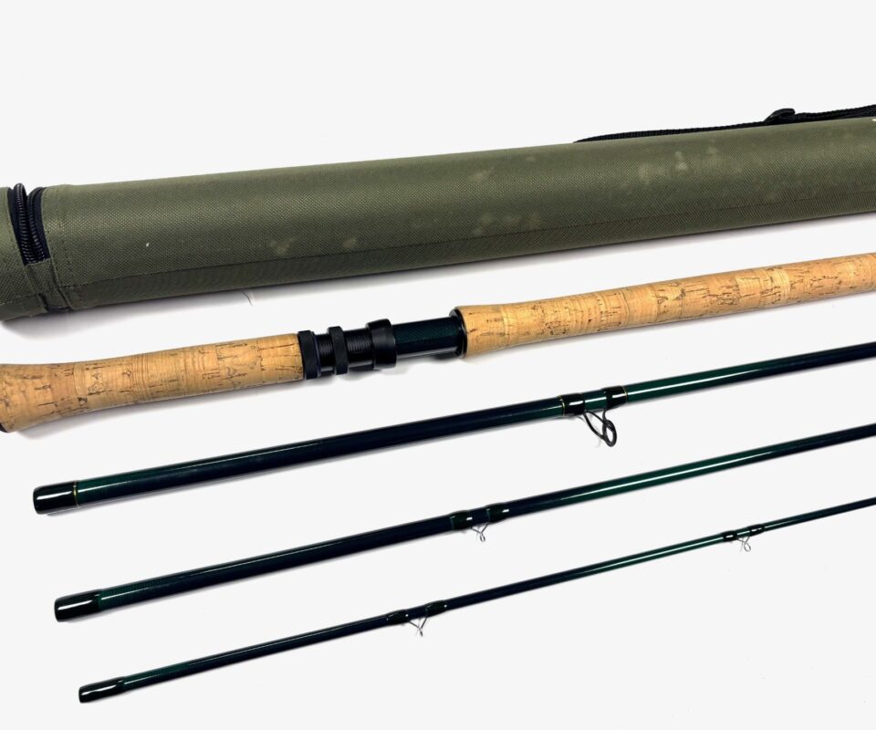 Sonic SK3 Three Piece Salmon Fly Rod 15' Line #10/11 With Bag And Case