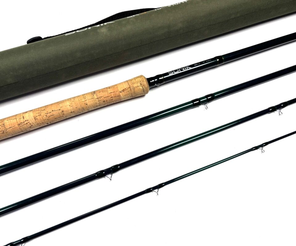 Sonic SK3 Three Piece Salmon Fly Rod 15' Line #10/11 With Bag And Case