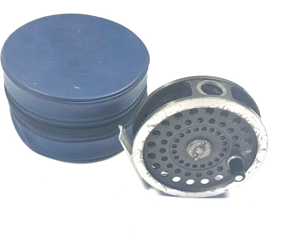Hardy Sunbeam 8/9 vintage reel with Hardy blue reel case