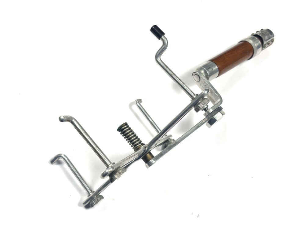 Alternative view of Hardy Compact Line Dryer Wood Handle Fine Condition