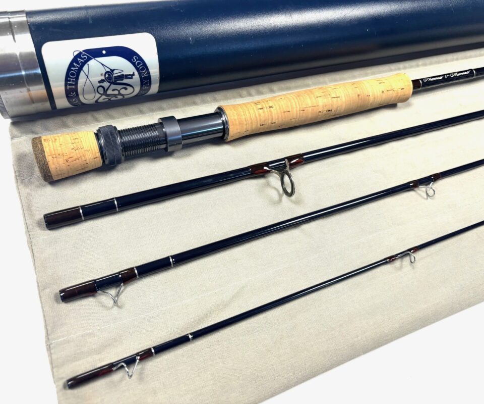 Thomas and Thomas HE HELIX 9' Trout / Salt Water Fly Rod Line #8 With Bag & Tube