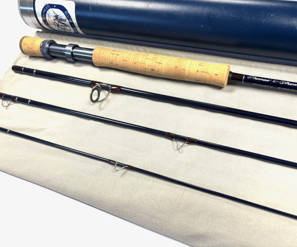 Thomas and Thomas HE HELIX 9' Trout / Salt Water Fly Rod Line #8 With Bag & Tube