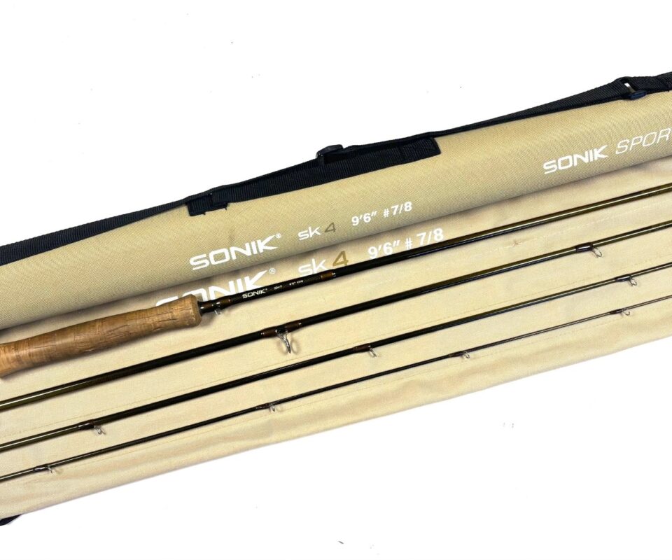 Sonic SK4 four piece 9' 6" trout fly rod line #7/8 with bag and case