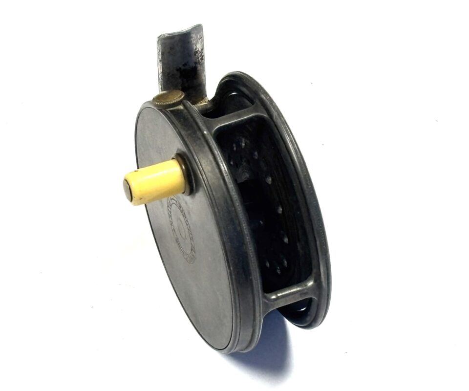 Alternative view of Hardy Perfect “Eunuch” Trout fly fishing