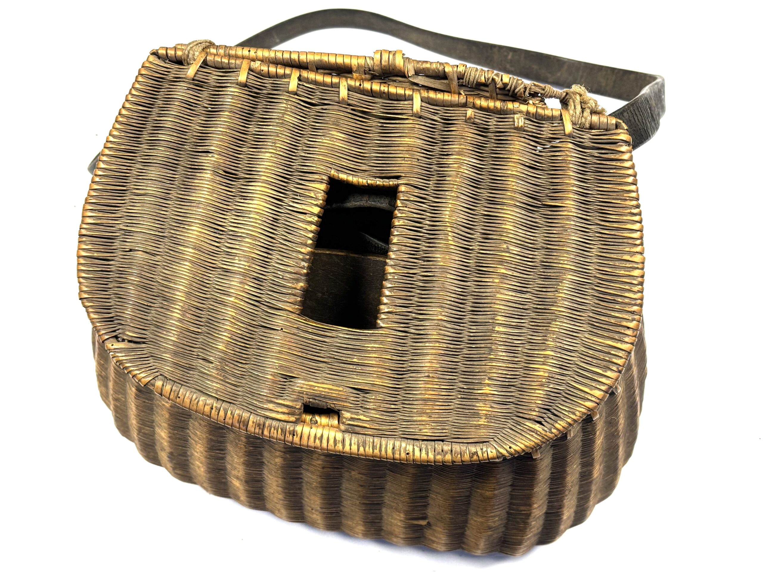 Pot-Bellied Wicker Creel with Internal Tackle Case