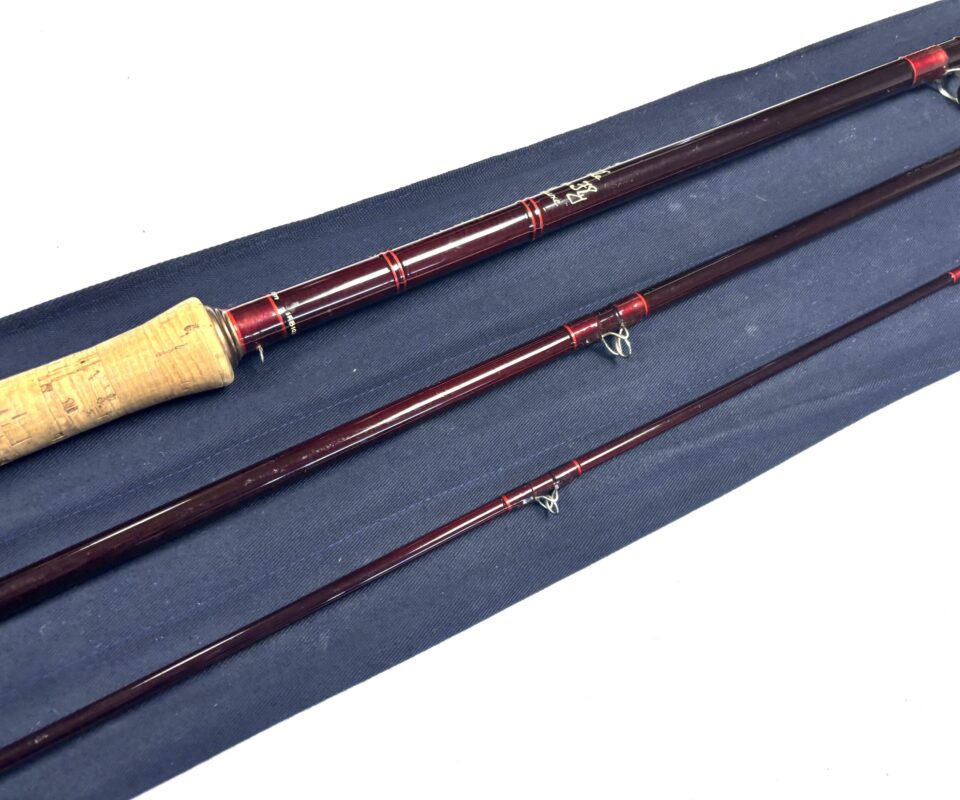 Alternative view of Hardy Graphite Salmon Deluxe 15’4” #10 Fly Rod