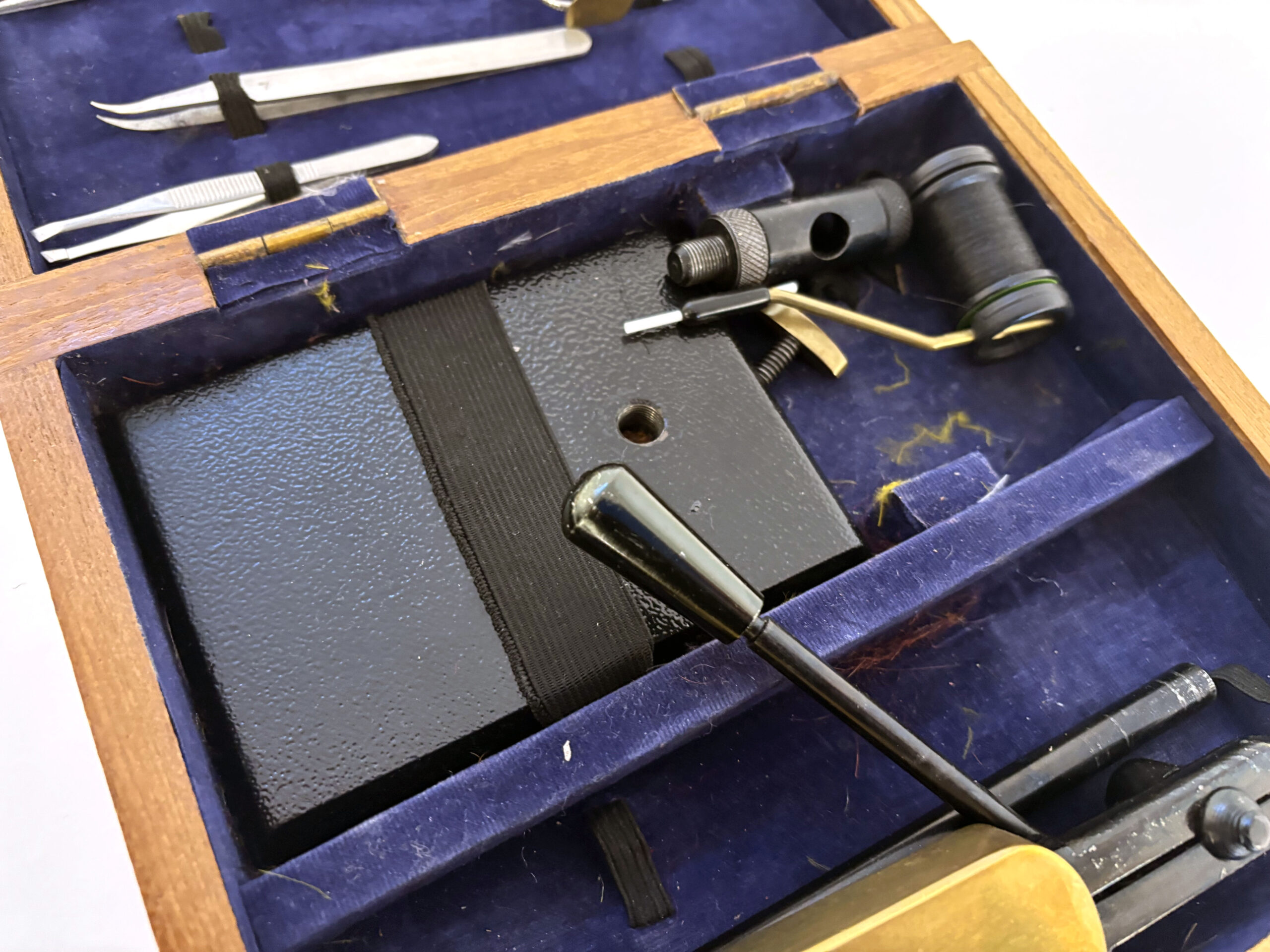 Fly Tying Box with Tools - Image 4