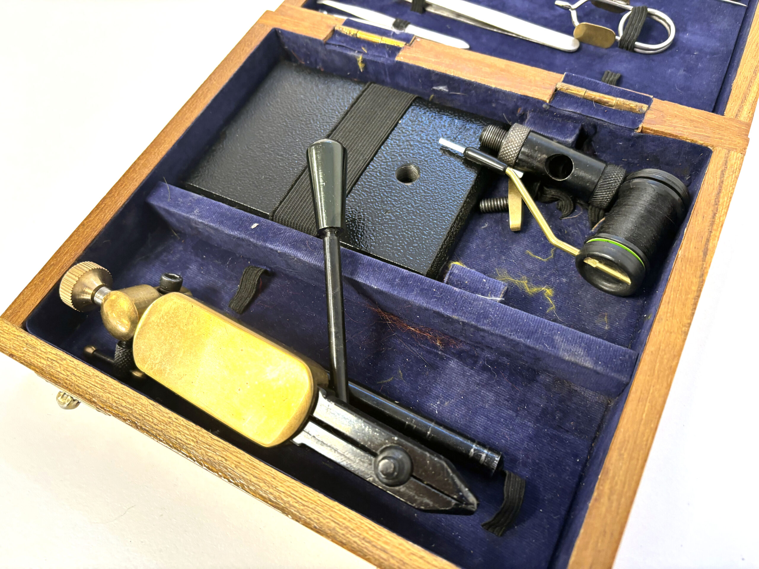 Fly Tying Box with Tools - Image 5