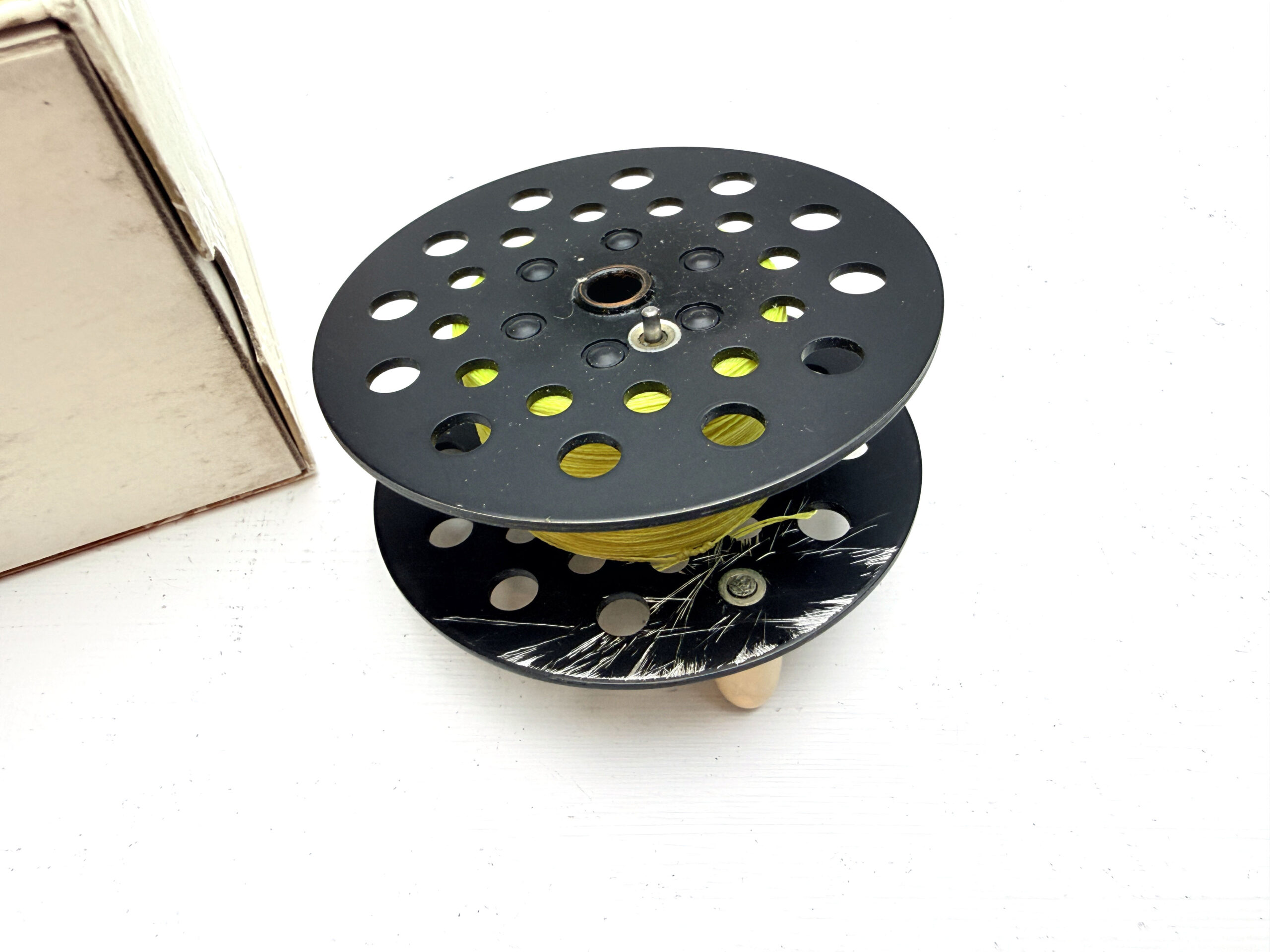Pflueger Medalist #495 Spare Spool - Image 2
