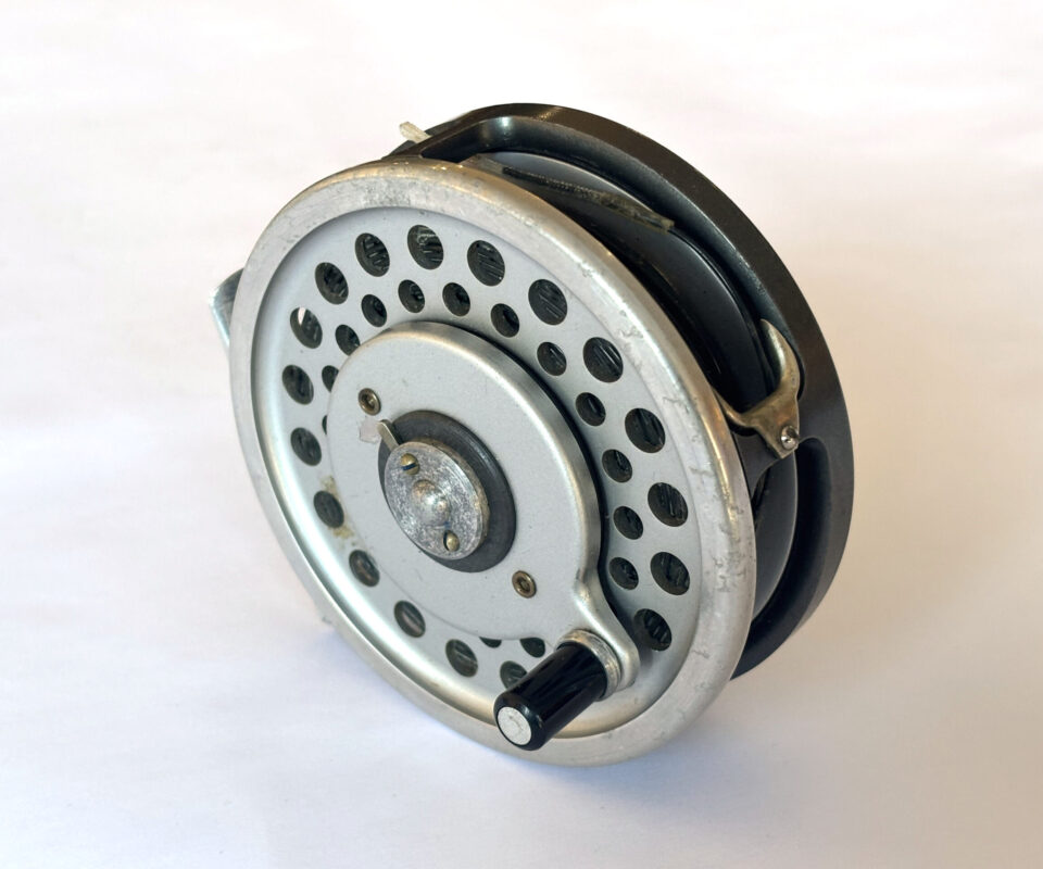 Alternative view of Hardy Marquis Multiplier 8/9 Fly Reel  3 5/8”