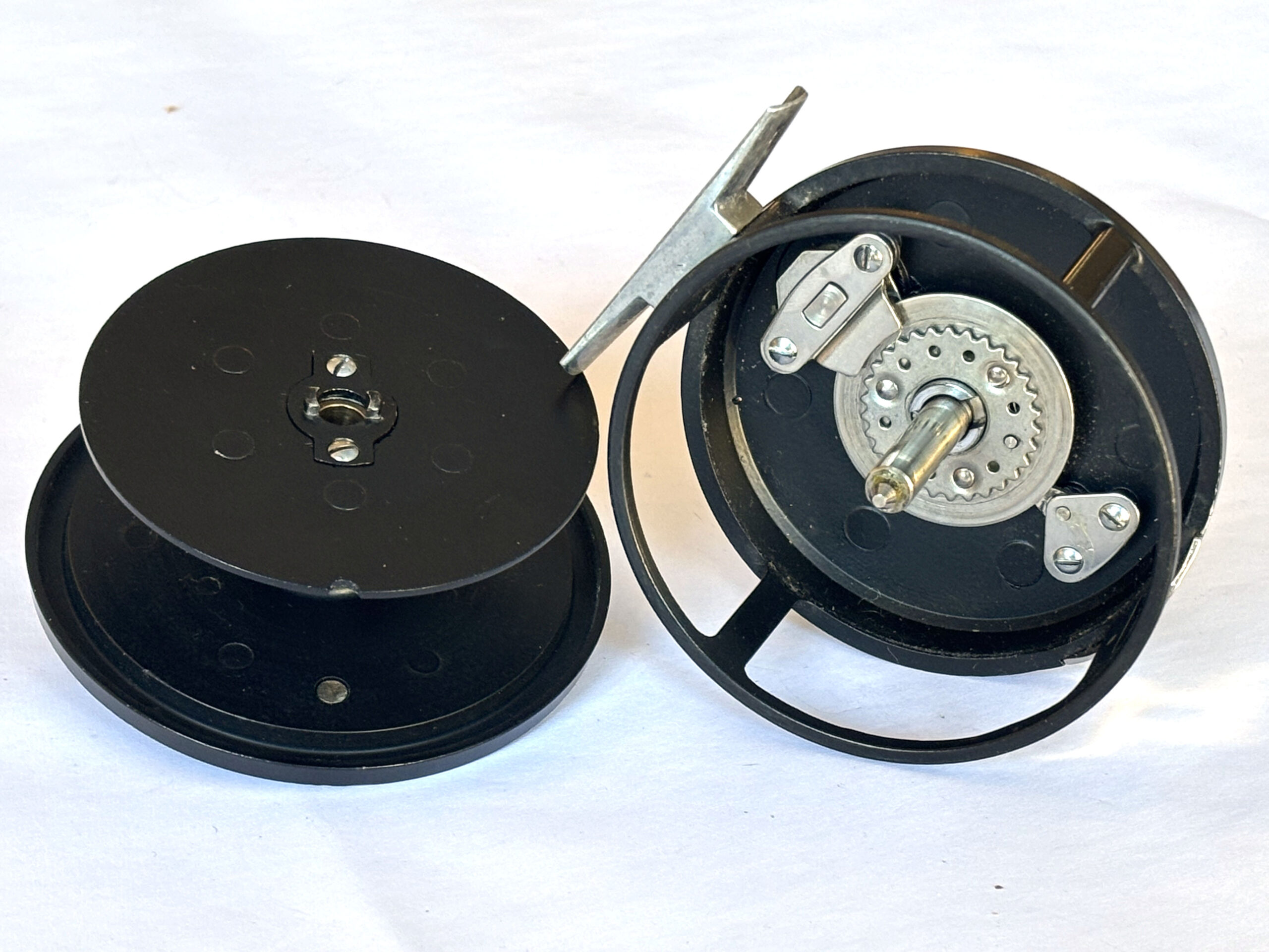 Scientific Anglers System Two Fly Reel 10/11, 3.75” - Image 4