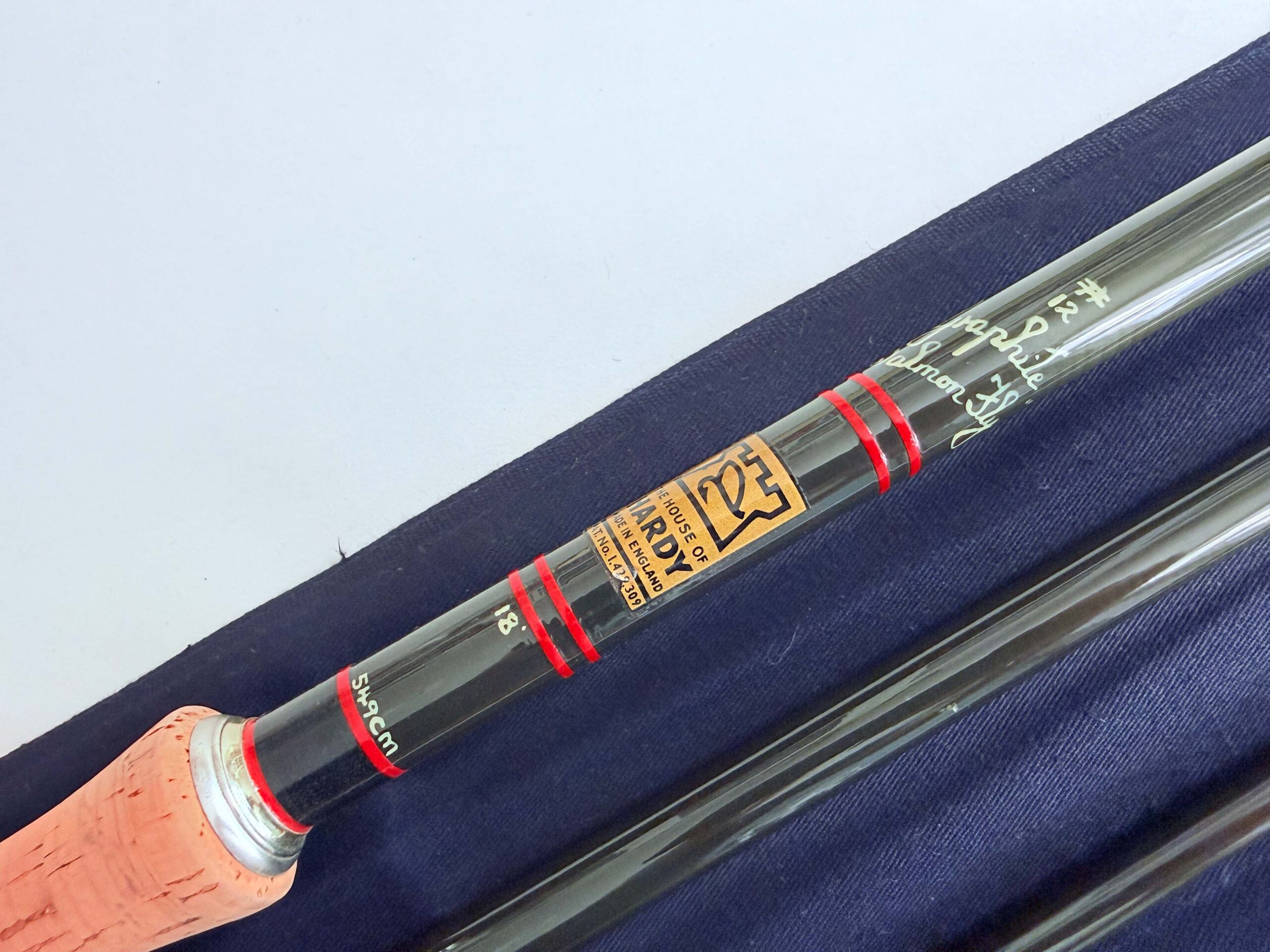 Hardy Graphite 18’ #12 Salmon Fly Rod (4-Piece) - Image 7
