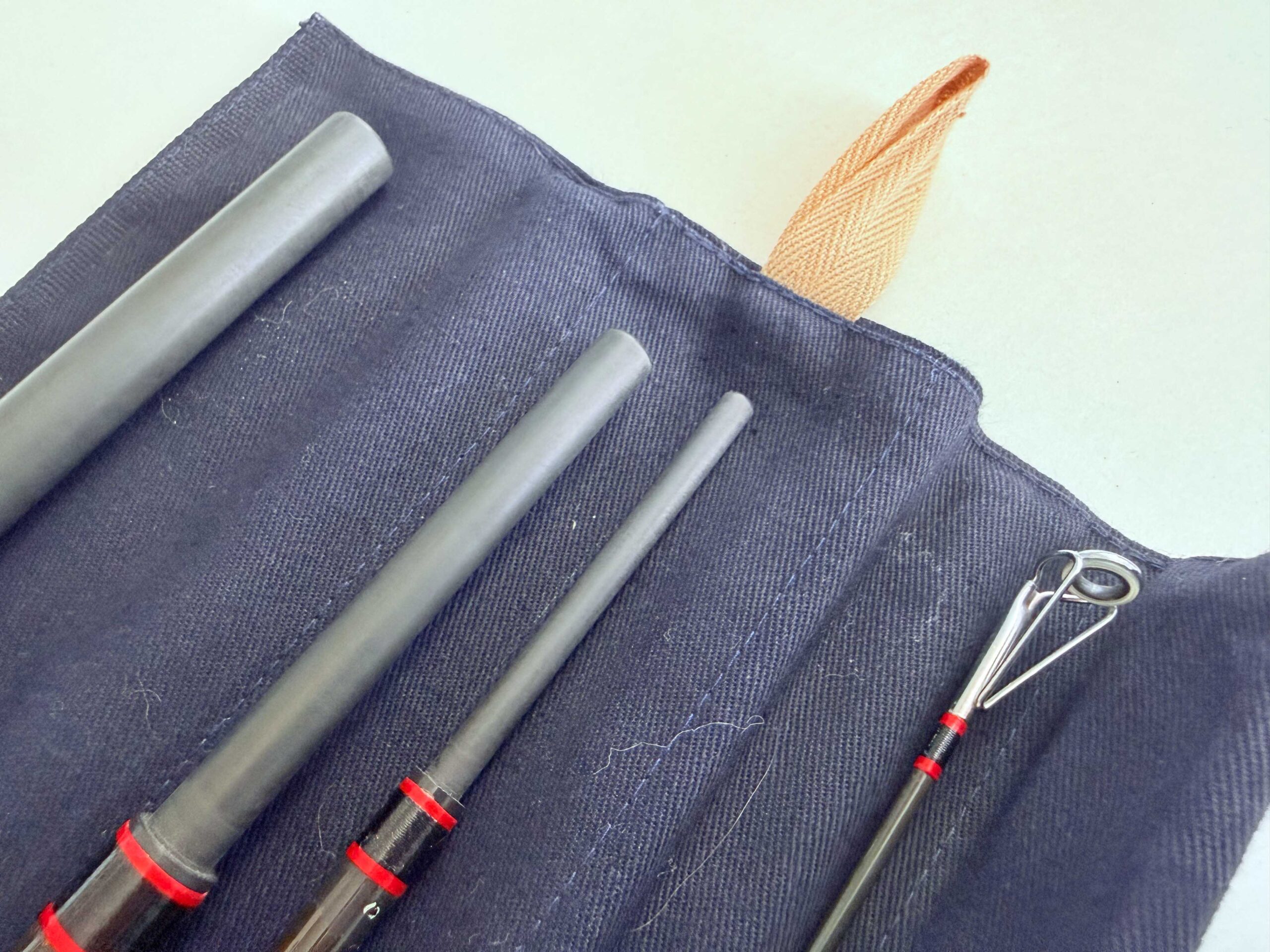 Hardy Graphite 18’ #12 Salmon Fly Rod (4-Piece) - Image 9