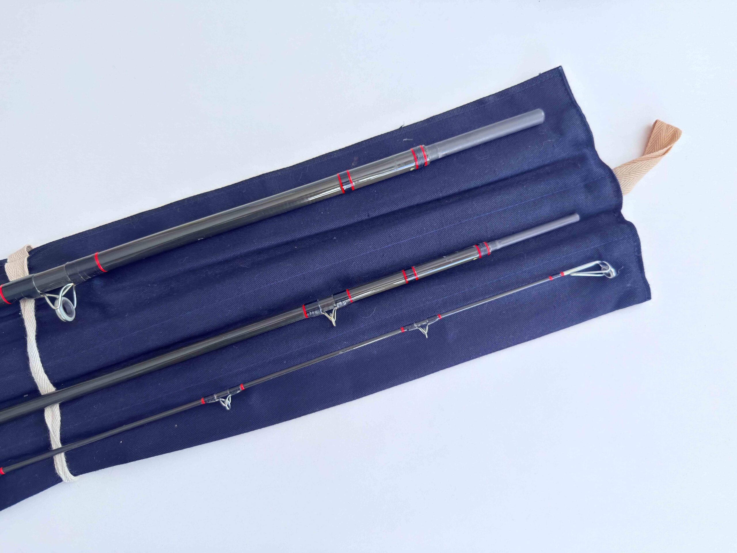 Hardy Graphite 13’9” #9 Salmon Fly Rod (3-Piece) - Image 6