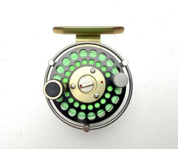 Alternative view of Ari T Hart Traun F4 reel