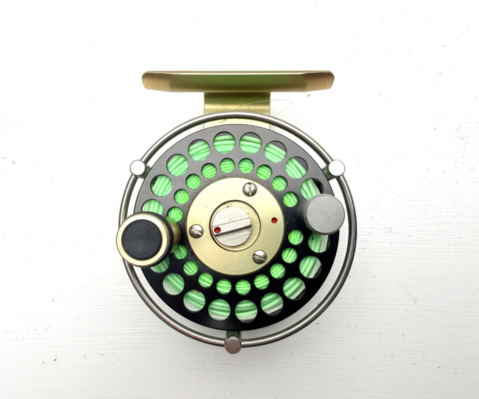 Alternative view of Ari T Hart Traun F4 reel