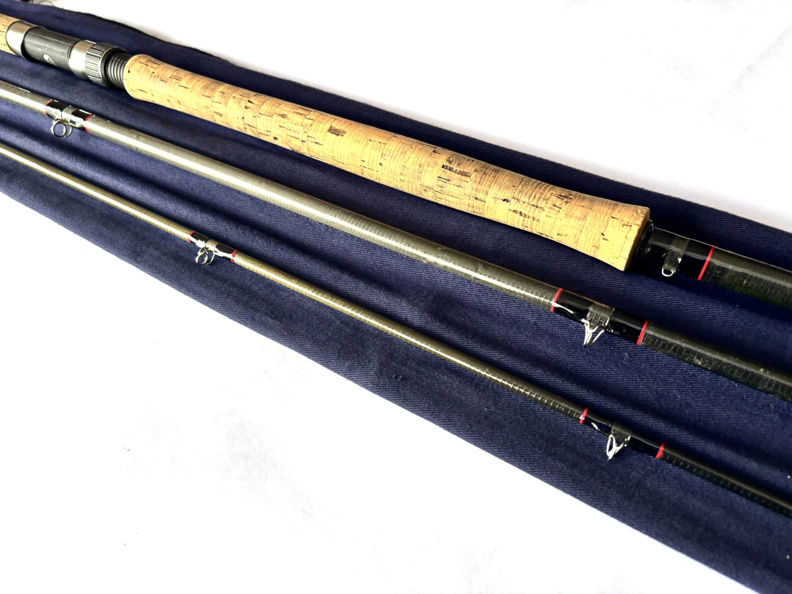 15’ Carbon Salmon Fly Rod #10/11 - Image 3