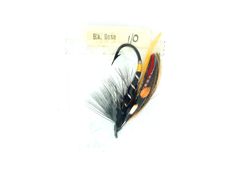 Alternative view of Hardy of Alnwick, Black Dose, Fully Dressed Salmon Fly 1/0 (Unused, In Original Sealed Packet, c.1960s)