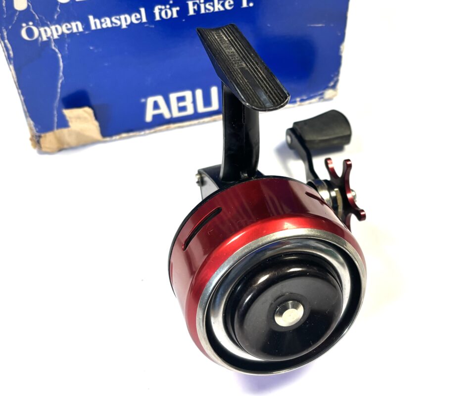 Alternative view of Abu 505 Closed Face Reel