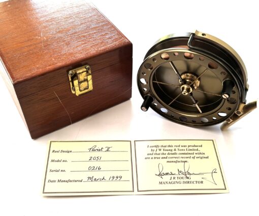 J.W. Young Purist II 2051 4.5” Centrepin Trotting Reel
