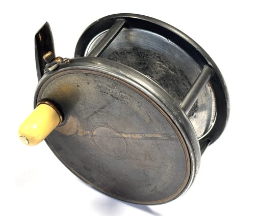 Alternative view of Hardy Perfect Solid Drum 4 1/4” Salmon Reel