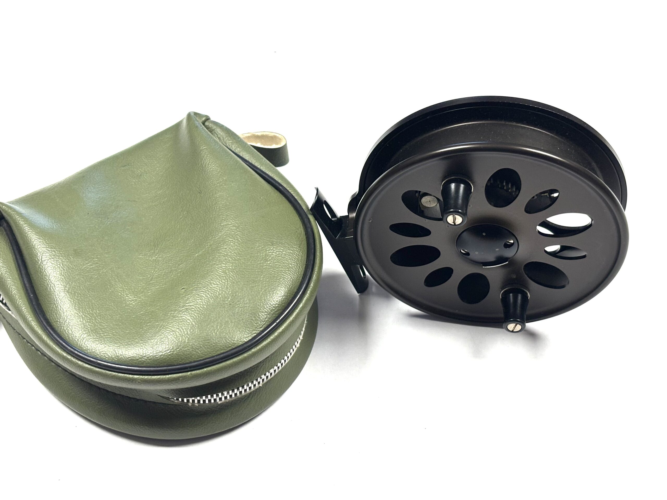 Shakespeare Century Aerial 4.5" Centrepin Reel (2000s)